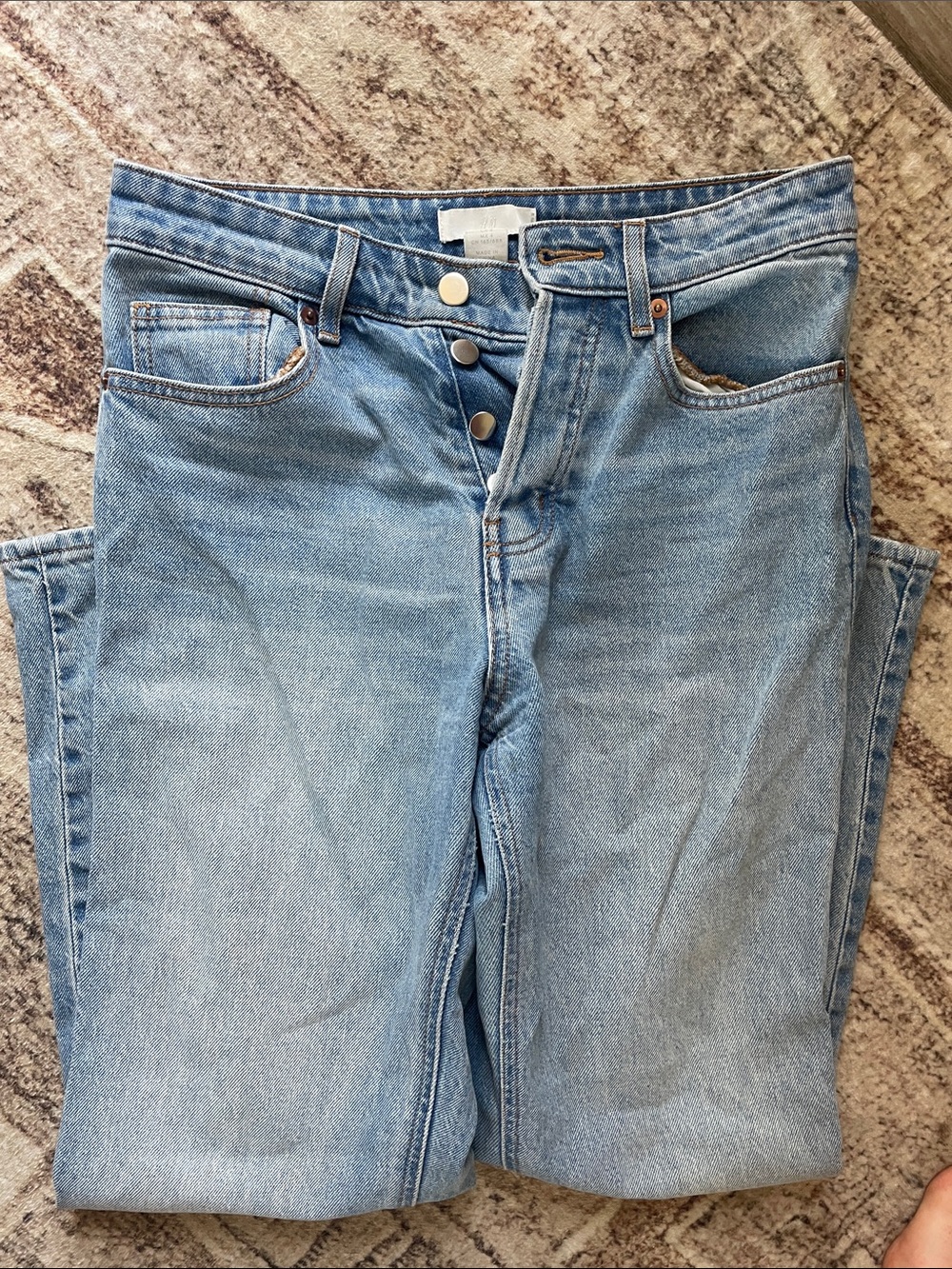 H&M Light Blue Denim Jeans with Brown Topstitching
